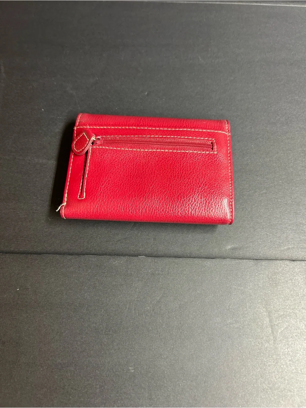 Liz Claiborne Red Faux Leather Trifold ID Credit Card Organizer Clutch